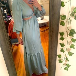 Floor length dress, great for weddings!